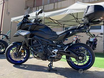 YAMAHA TRACER 900