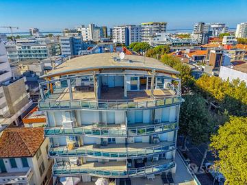 Attico / Mansarda di 120 m² con 3 locali e box aut