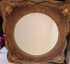 Specchio 45x45 con cornice in legno lavorato