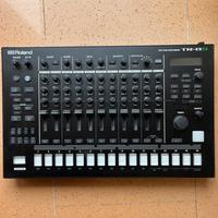 Roland TR-8S (tr8s)