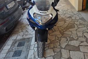 Suzuki GSX R 2001