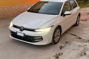 Golf 8 edition plus 1.5 115cv
