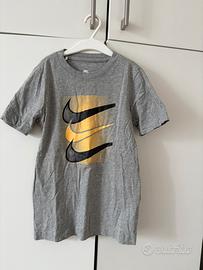 Nike t shirt maglietta bambino grigia