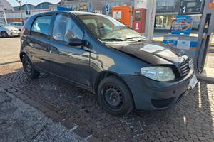 Fiat Punto 1.2 5 porte 160.000km Leggermente incid