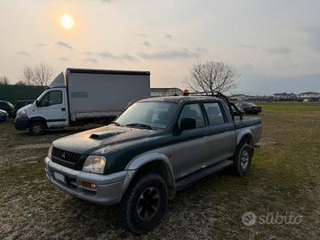 Mitsubishi L200 2.5TDI 4x4 Gancio Traino!