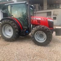 TRATTORE MASSEY FERGUSON