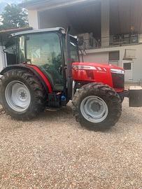 TRATTORE MASSEY FERGUSON