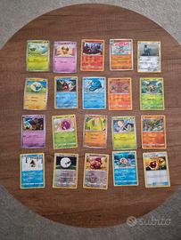 Mazzo di 40 carte pokemon  miste