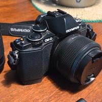 Olympus Om-d E-m10 Mark I con Obiettivo 14-42