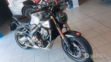 Honda CB 650 E-CLUTCH Hornet 2025