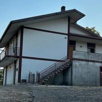 Proprietà di 45.000 mq con casa di 250 mq