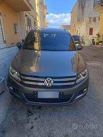 auto Tiguan motum