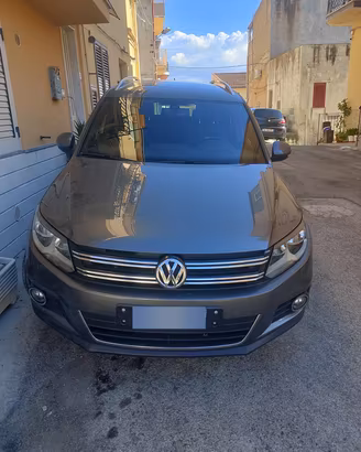 auto Tiguan motum