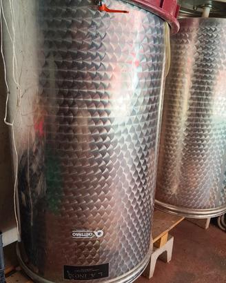 Attrezzatura per vino