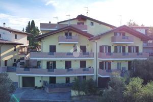 CASA SEMINDIPENDENTE A ROSETO DEGLI ABRUZZI