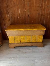 Baule in patina rustica