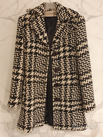 Cappotto bianco e nero