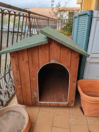 Cuccia in legno per cani taglia media 