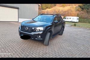 Nissan Navara 2.3 dCi 190 CV 7AT 4WD Double Cab N-