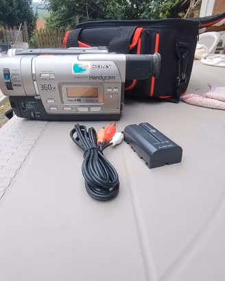 Telecamera Sony Handycam video 8 TR617E