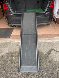 Rampa per  cani in. auto