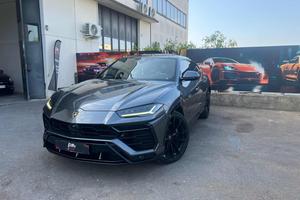 LAMBORGHINI Urus 4.0