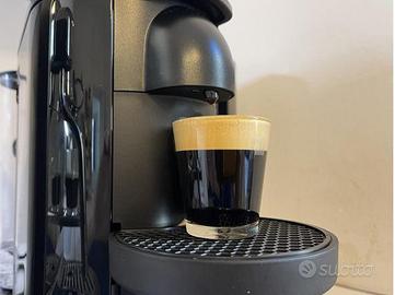 Macchina del caffè Nespresso Vertuo Black edition - Elettrodomestici In  vendita a Ancona