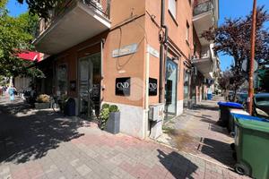 NEGOZIO A CASSINO