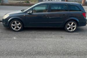 Opel Astra station wagon