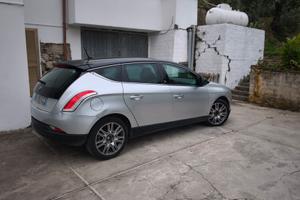 lancia delta 1.6 diesel automatica