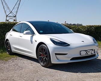 Tesla model 3 standard range plus rwd