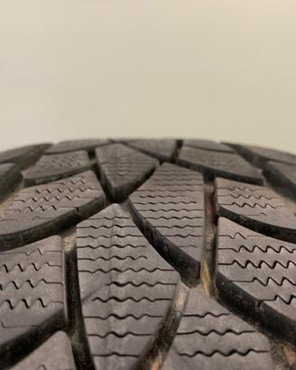 DUNLOP SPORT INVERNALI 235/60 R18 107H