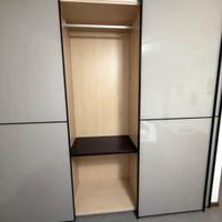 Armadio a tre ante in vetro