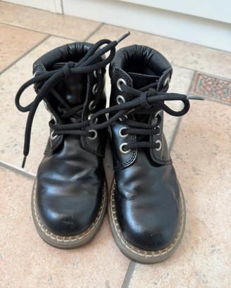 Anfibi Bimba BENETTON n 28 .