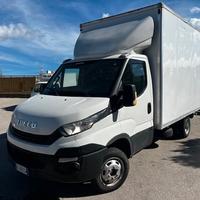 Iveco Daily Furgonato con sponda o cassa Isotermic