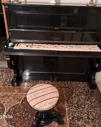 pianoforte verticale Colombo usato