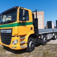 DAF CF 460 quattro assi pianale con rampe