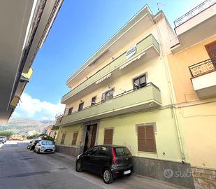 3 LOCALI A MONDRAGONE