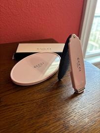 Set esclusivo gucci beauty . Specchietto e pettine