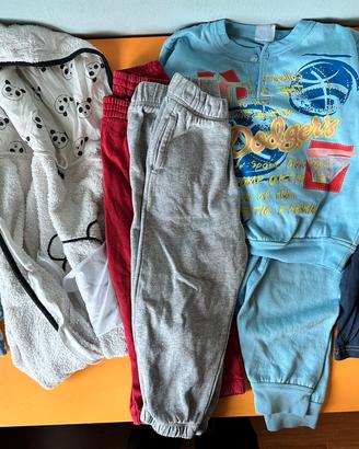 Lotto abbigliamento bambino 3 / 4 anni inverno