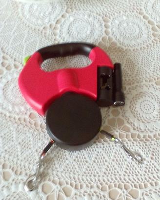 Guinzaglio doppio per cani.