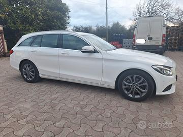 MERCEDES Classe C (W/S204) - 2017