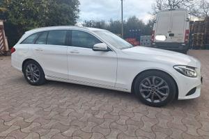 MERCEDES Classe C (W/S204) - 2017