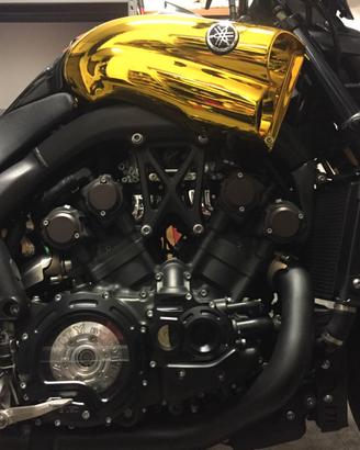 Yamaha VMAX 1700 (2011) – 200cv. -41.500 km 