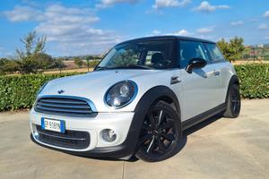 Mini 1.6 16V Cooper D