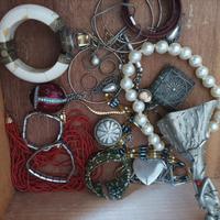 Vetro, porcellana,Statuine ,Minerali, Bigiotteria 