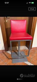 Sedie con alzata a stantuffo col.rosso in pelle