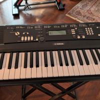 Tastiera Yamaha EZ-220 + cavalletto + sacca