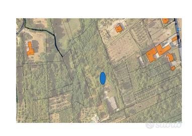 TERRENO DI 8080 mq con annesso deposito