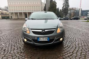 Corsa modello 111 edition. 1.2 benzina 86CV euro5